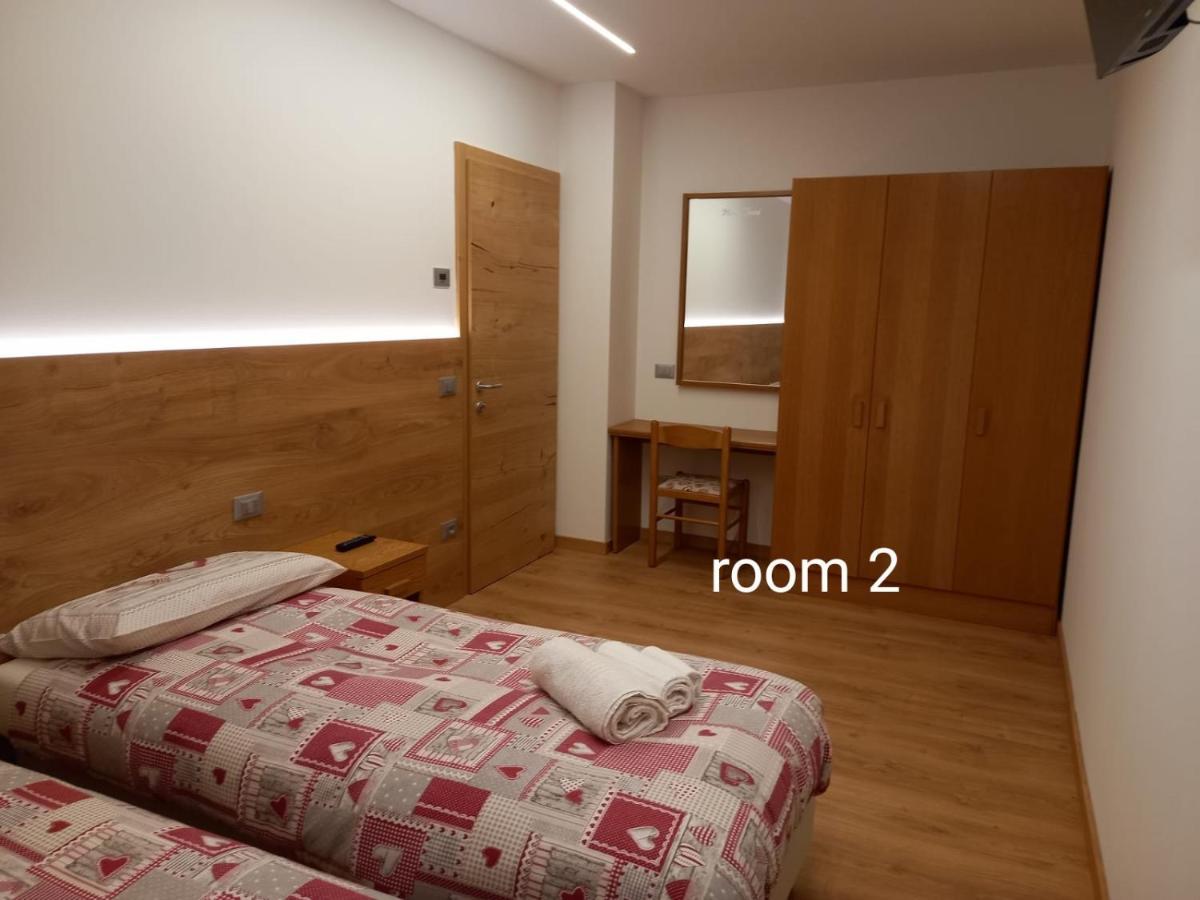 Appartamento Mansarda Patrizia E Franco Val Di Sole Commezzadura Exterior foto